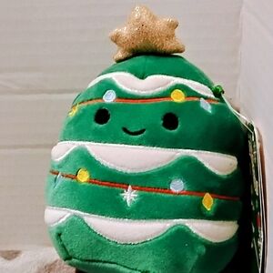 Squish Mallow Frosted Cup Cake